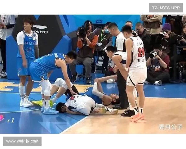 徐杰脚踝伤势无碍，已参与球队训练但下一场休战