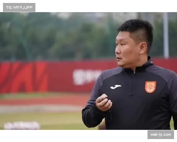 铜梁龙主帅刘建业：五后卫体系是球队战术根基